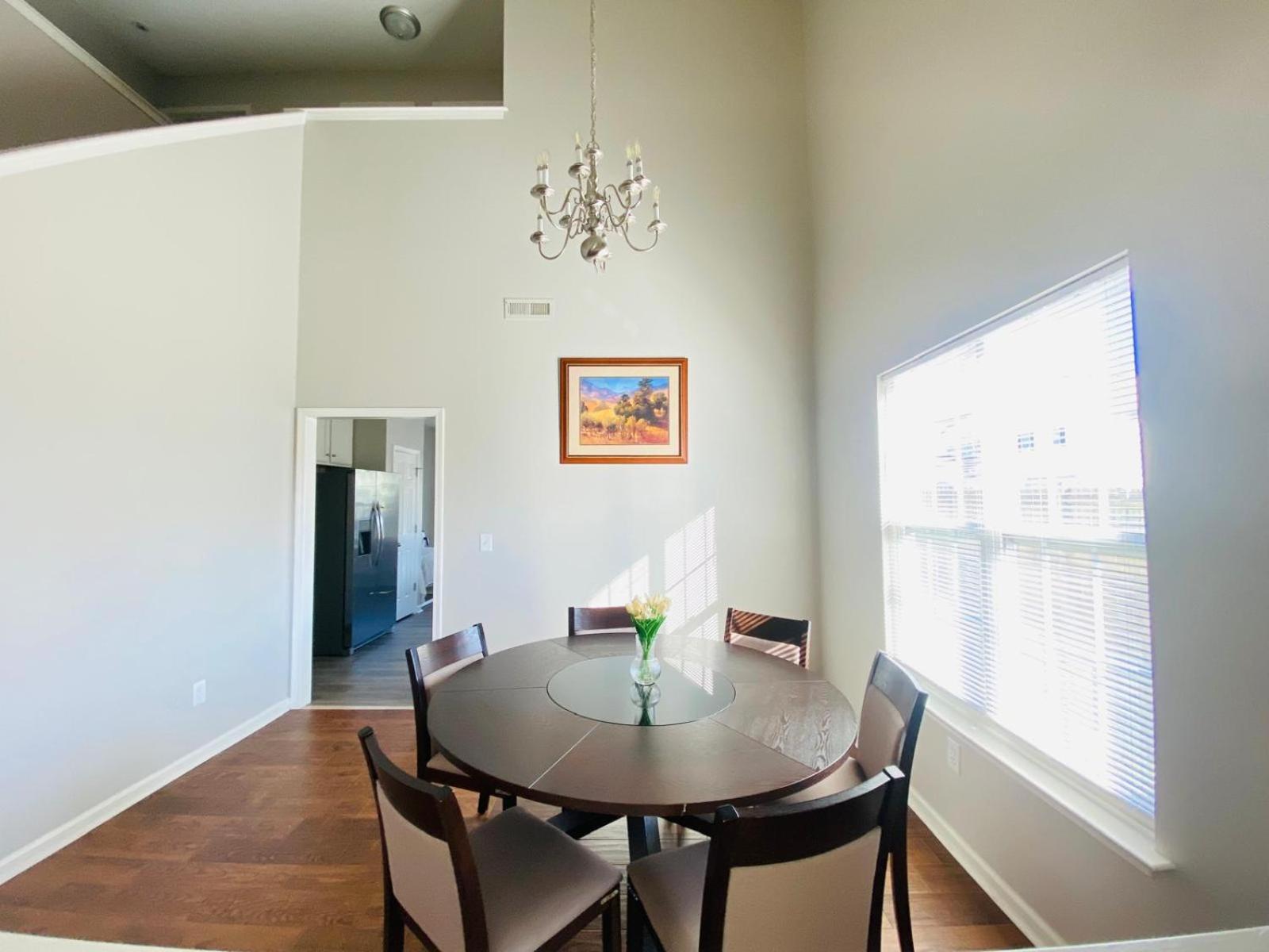 Spacious Room With Shared Bathroom Raleigh Ngoại thất bức ảnh